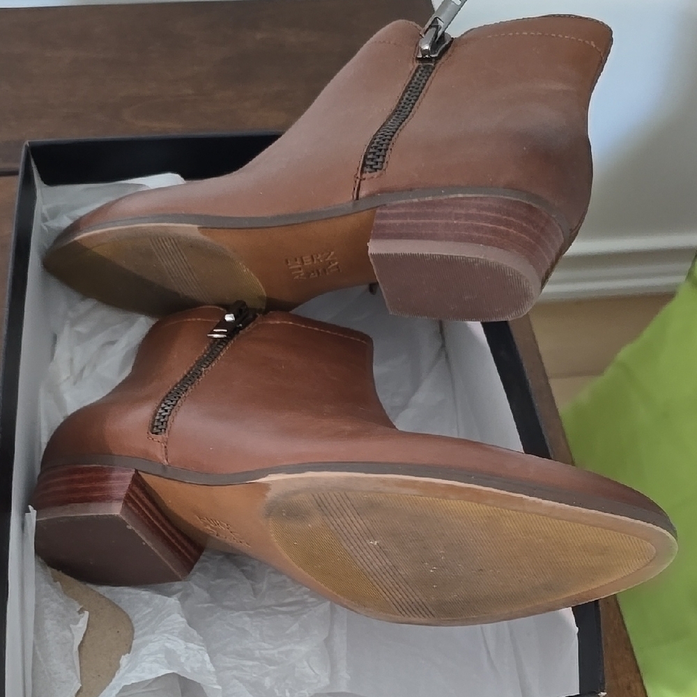 Women Brown Leather Ankle Boots - Picture 2 of 3